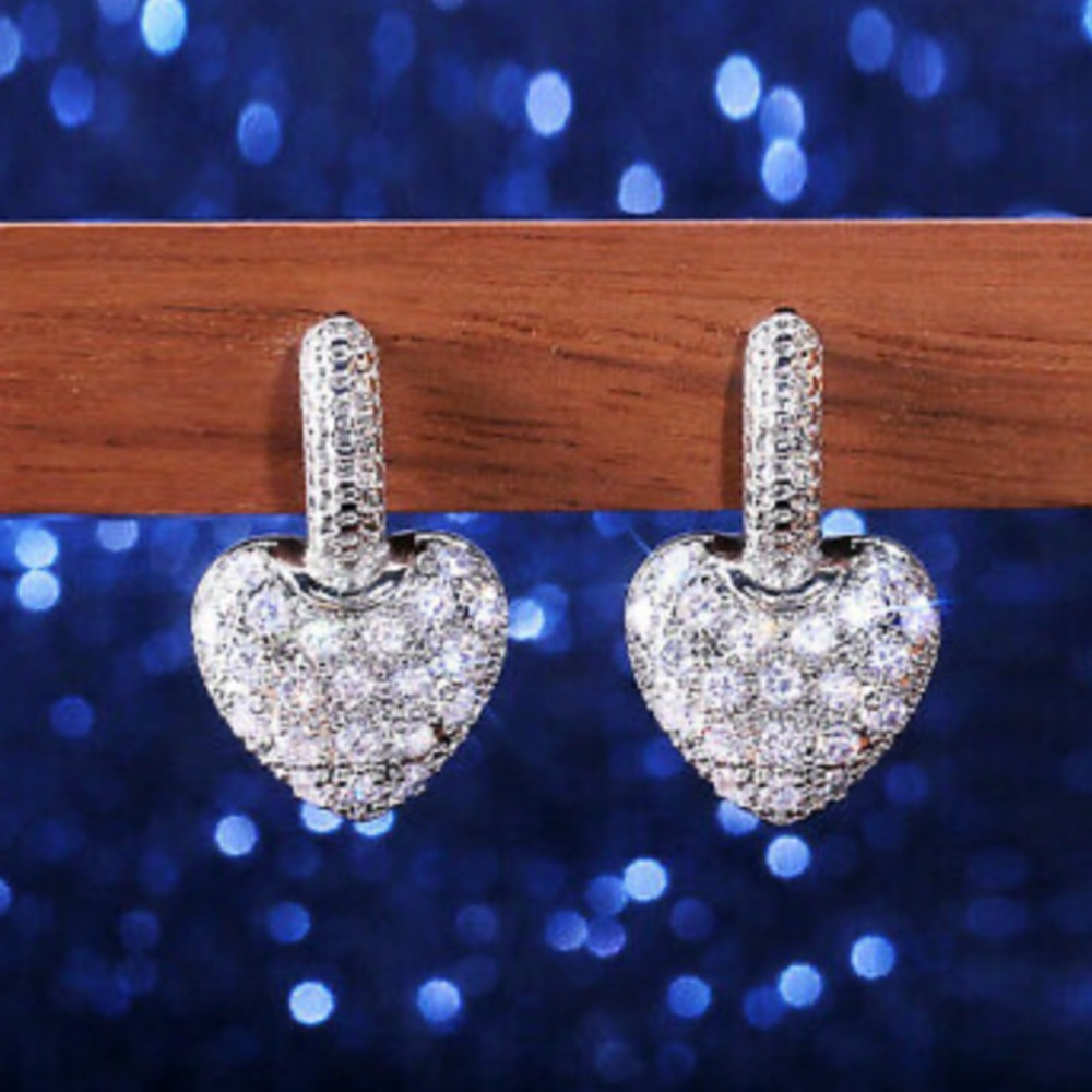 New Sterling silver Heart Earrings - Picture 3 of 8